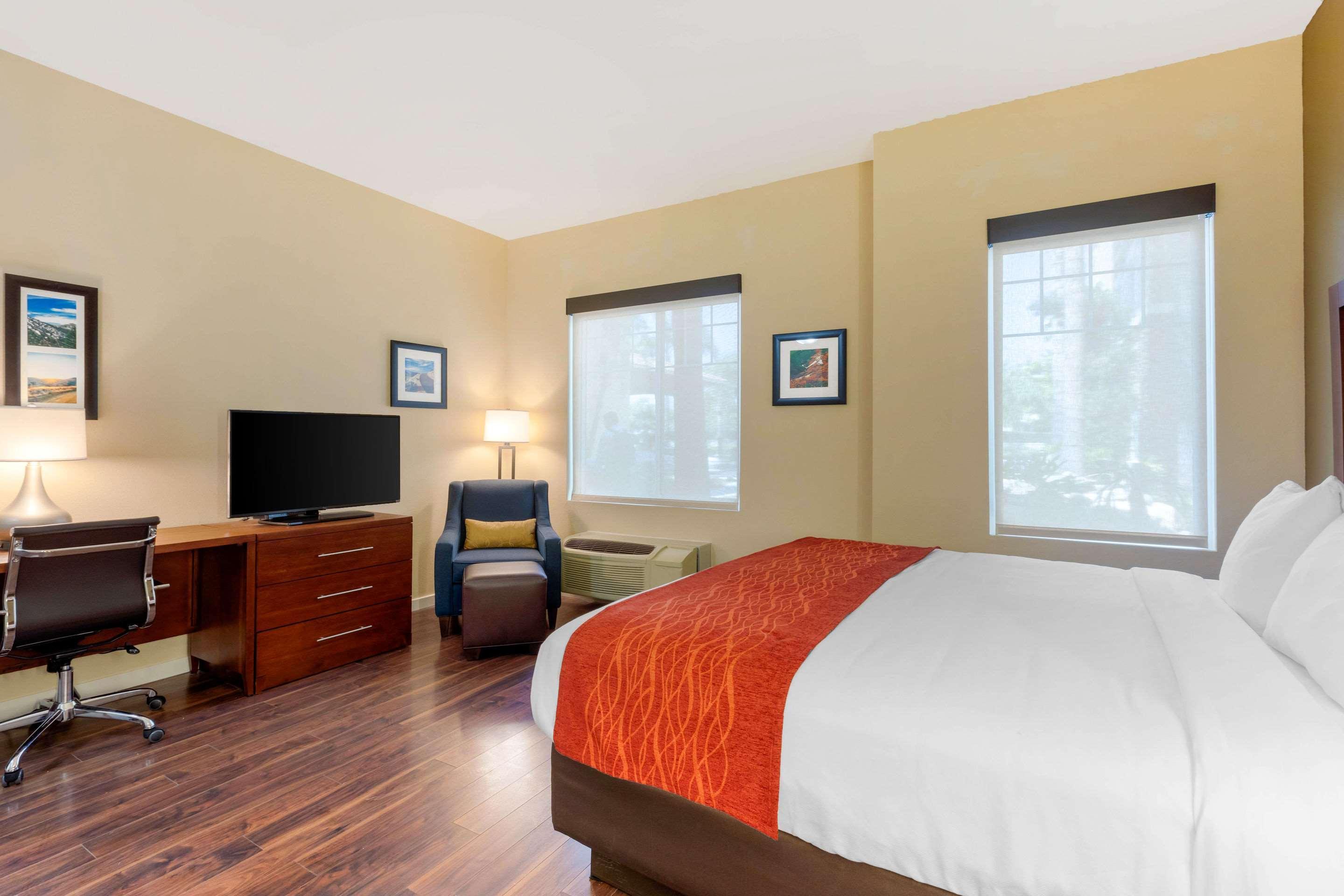 Comfort Inn & Suites Near Ontario Airport Esterno foto