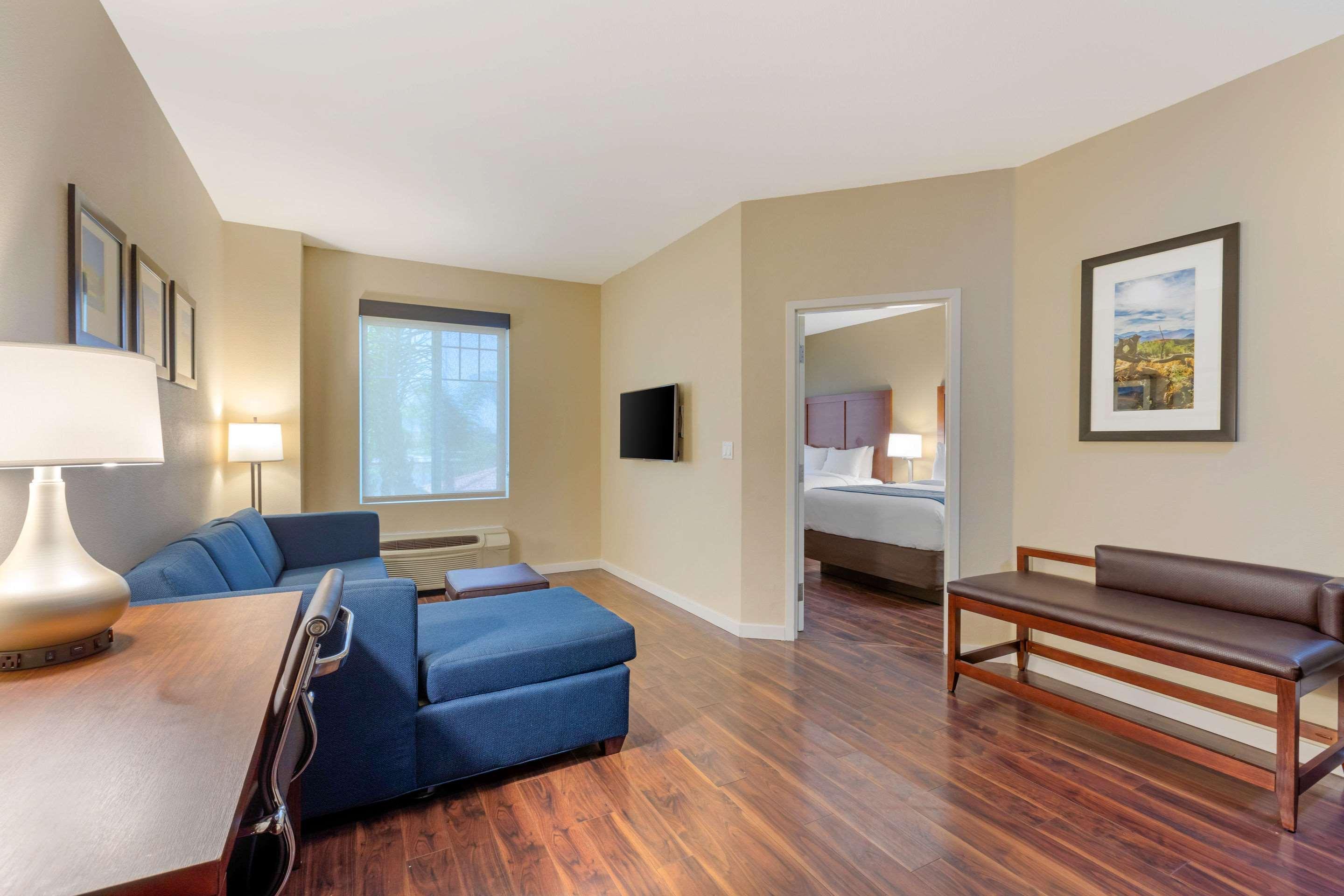 Comfort Inn & Suites Near Ontario Airport Esterno foto