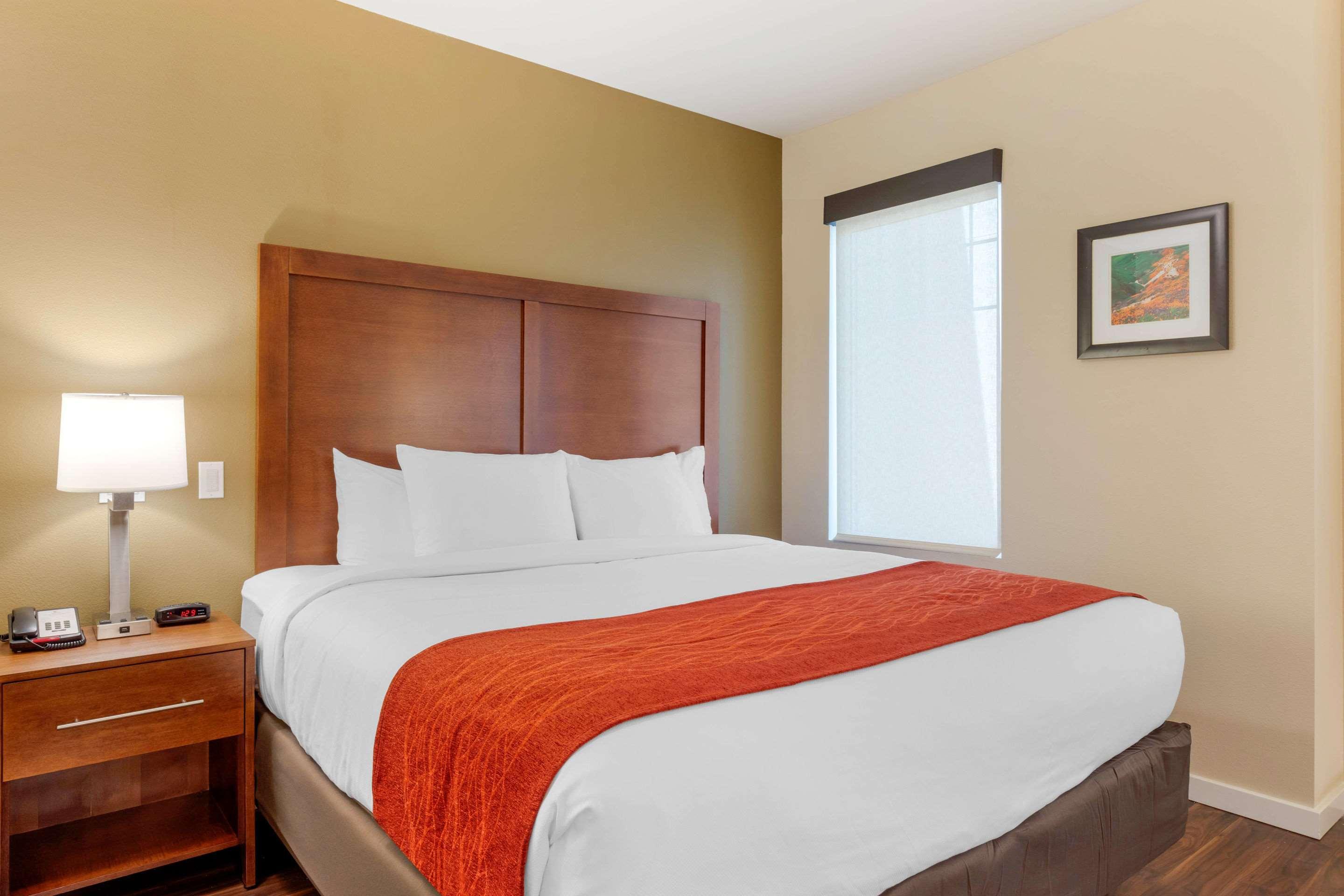 Comfort Inn & Suites Near Ontario Airport Esterno foto