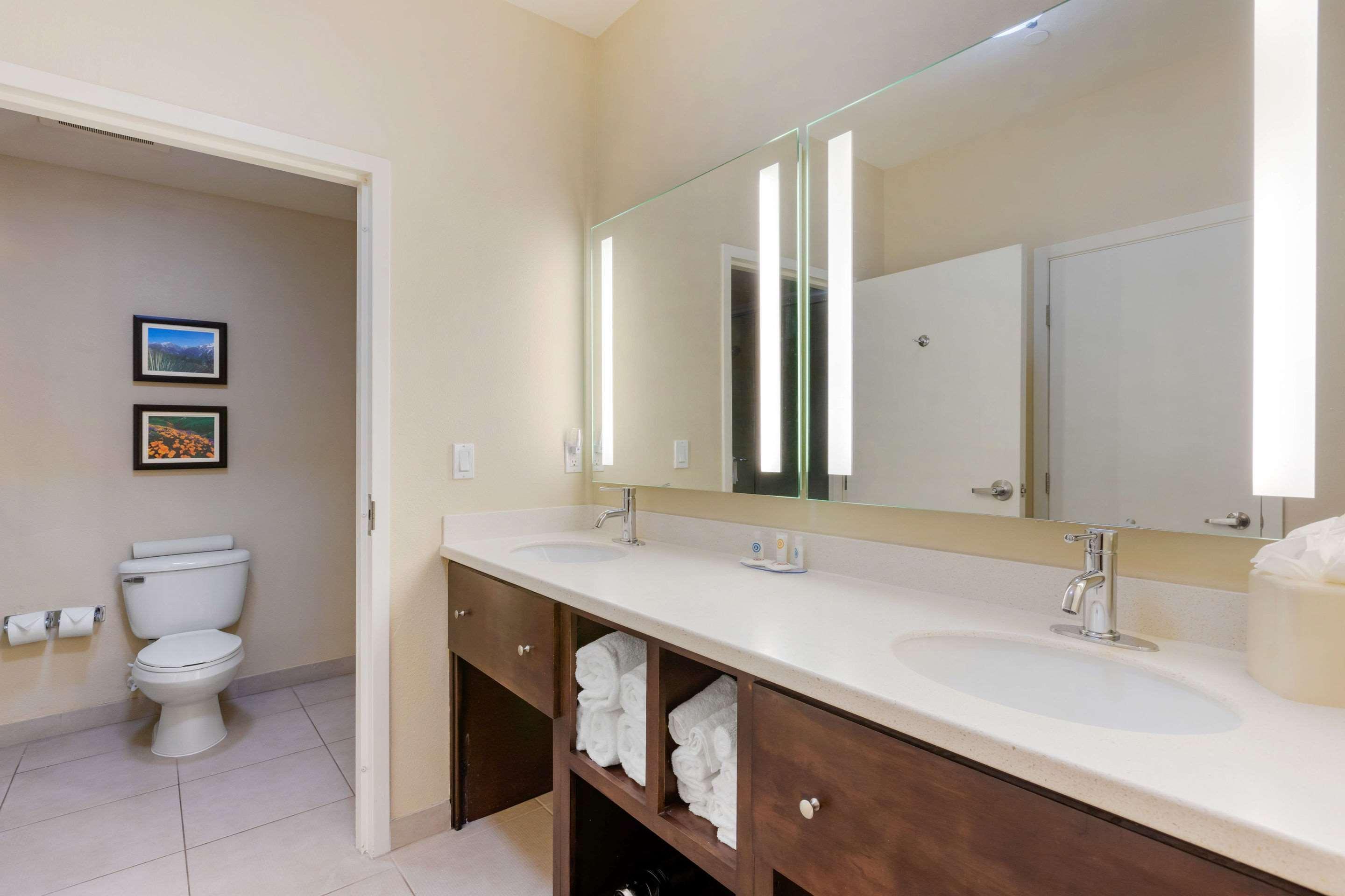 Comfort Inn & Suites Near Ontario Airport Esterno foto