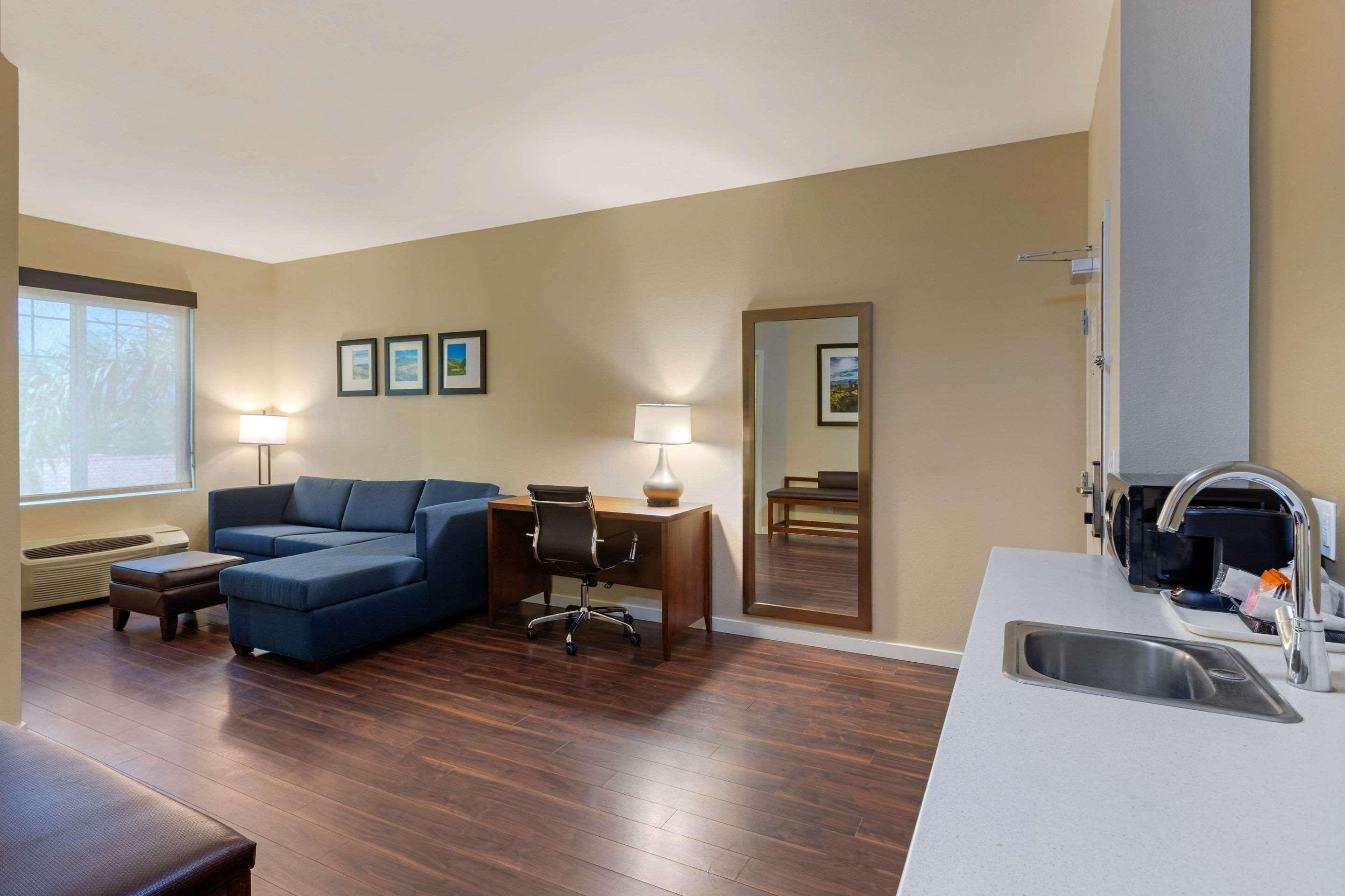 Comfort Inn & Suites Near Ontario Airport Esterno foto