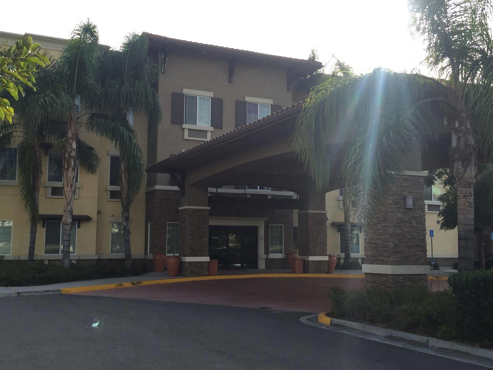 Comfort Inn & Suites Near Ontario Airport Esterno foto